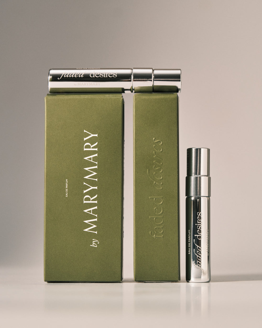 faded desires The Samplesize von by MARYMARY mit Verpackung